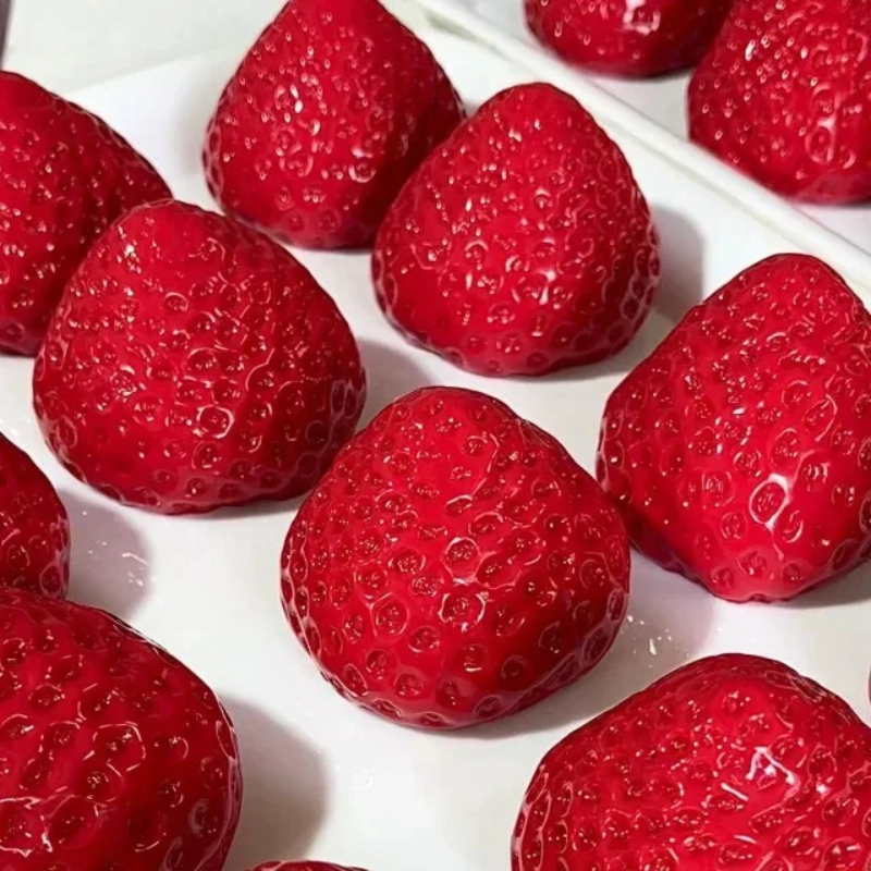 Strawberry Squeeze Toy Fidget  - Party Games Ideas ulasan dan harga