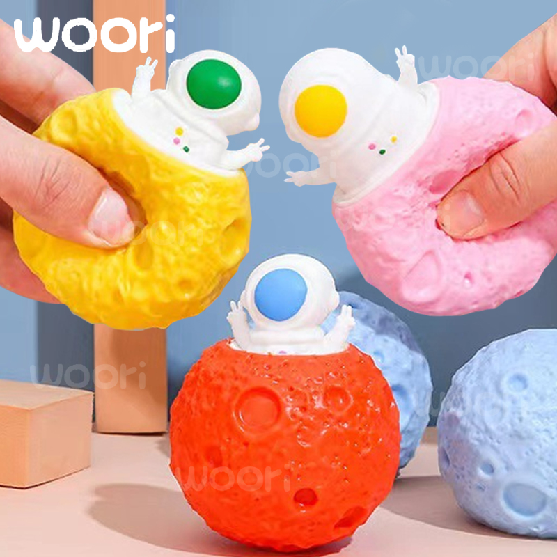 Squeeze Astronauts Planet TPR  - Party Games Adults Funny ulasan dan harga